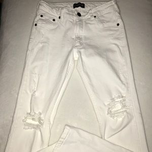 Courtship white denim jeans size 25
